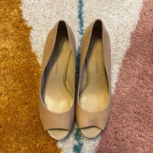 Franco Sarto Women's Nude Leather Peep Toe Heels